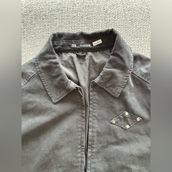 Zara Black Washed Denim Jacket with Studs – Size Large (Men’s) - Picture 11 of 16